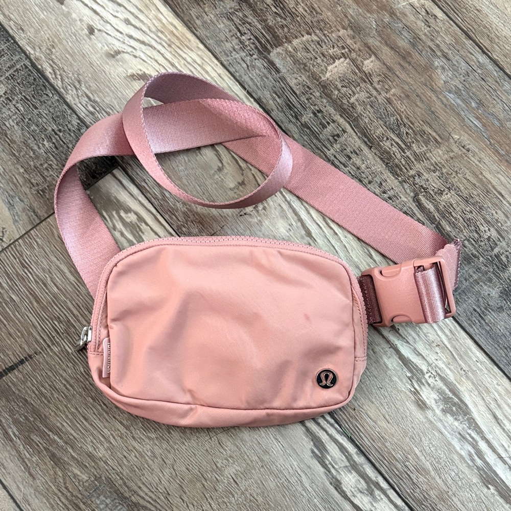 lululemon athletica Blush Crossbody Bag
